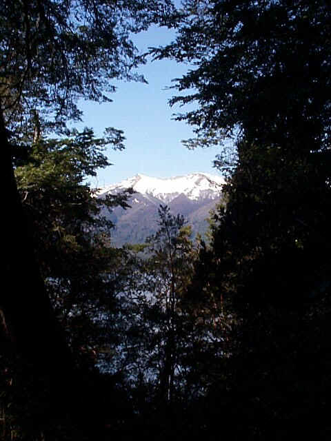 barilochevista23.jpg (89490 bytes)