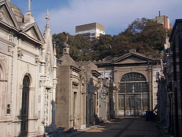 cem4.jpg (80983 bytes)