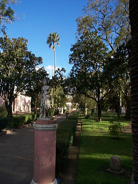 entrada.jpg (95684 bytes)
