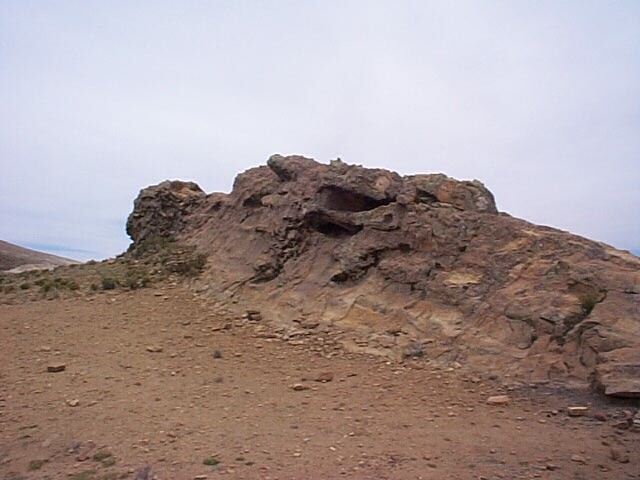 rocasagrada2.jpg (66298 bytes)